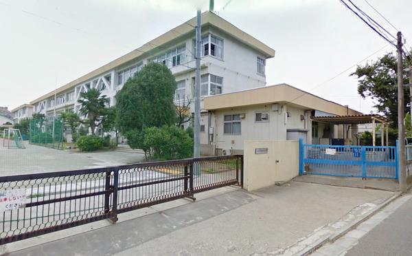センチュリーめじろ台の小学校画像