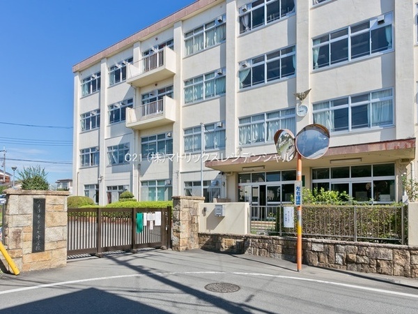 パレドール西八王子の中学校画像