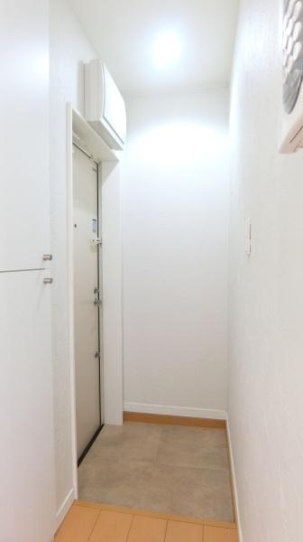 リヴィエール新町の玄関画像