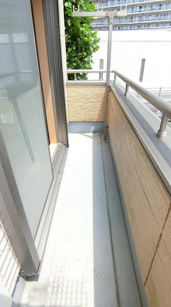 旭町一丁目戸建のバルコニー画像