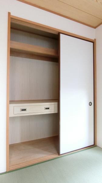 旭町一丁目戸建の収納画像