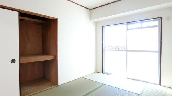 スプリングハイツ川崎の収納画像
