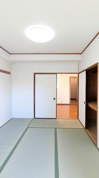 スプリングハイツ川崎の収納画像
