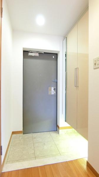 プルミエール多摩川の玄関画像