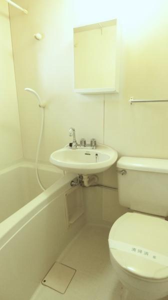 アドウエスタリアのバス画像