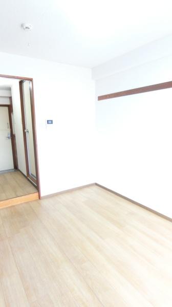 岸谷サンハイムの洋室画像