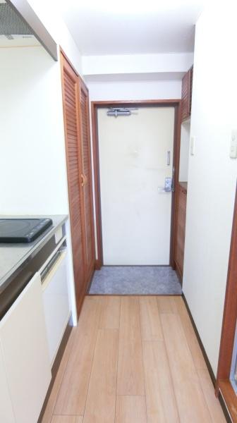 岸谷サンハイムの玄関画像