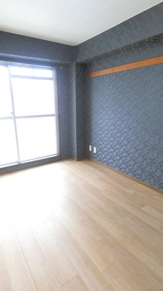 岸谷サンハイムの洋室画像