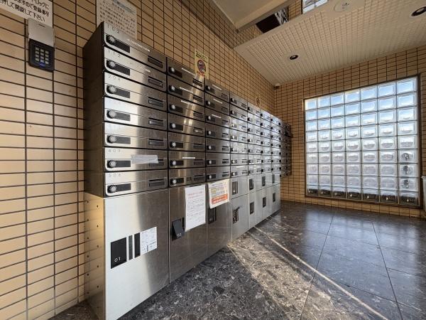 ハイタウン川崎のエントランス画像