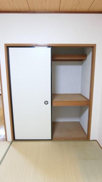 ロードスプリング出来野の収納画像