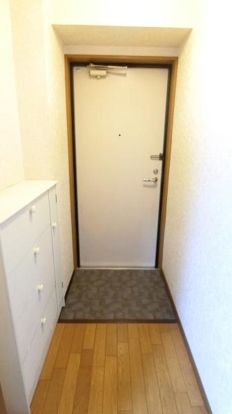 ロードスプリング出来野の玄関画像