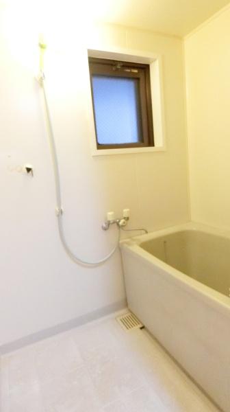 ロードスプリング出来野のバス画像