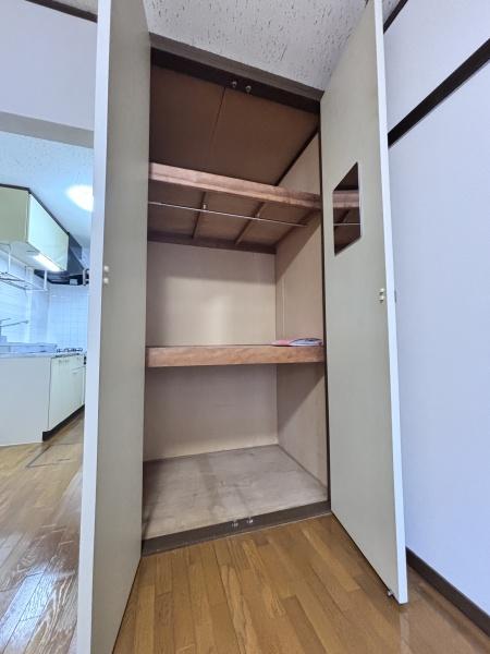 マンション神保の収納画像