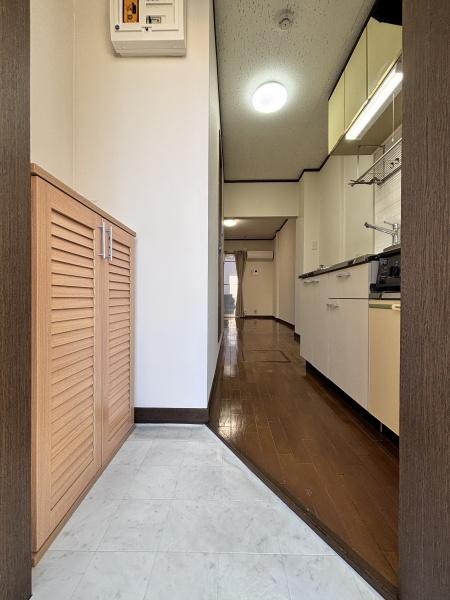 マンション神保の玄関画像