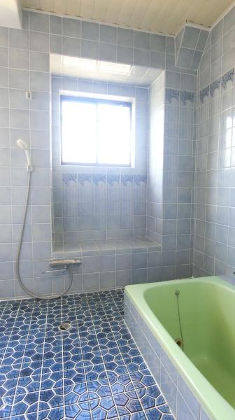 第2日誠コーポのバス画像