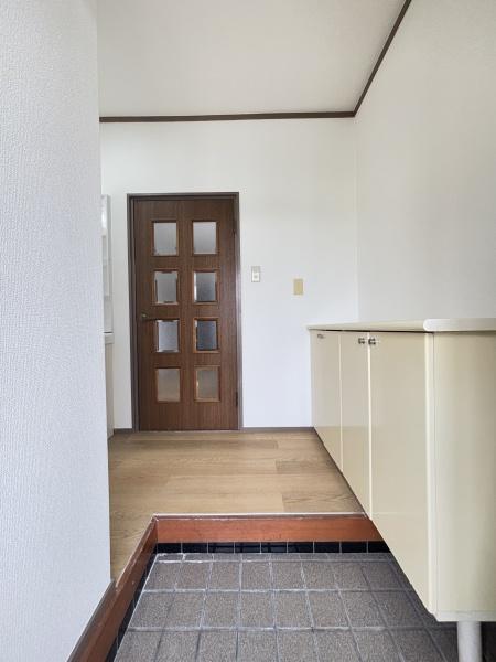 コーポカペラ60の玄関画像