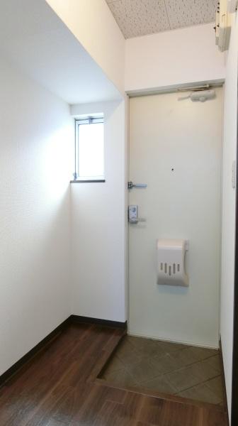 アドウエスタリアの玄関画像