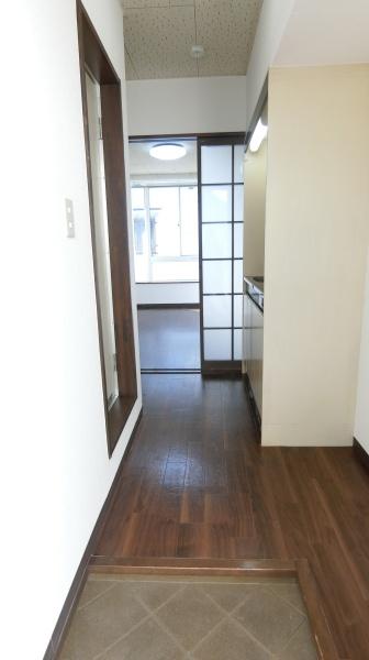 アドウエスタリアの玄関画像