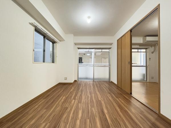 ドエルミヤガワのリビング画像