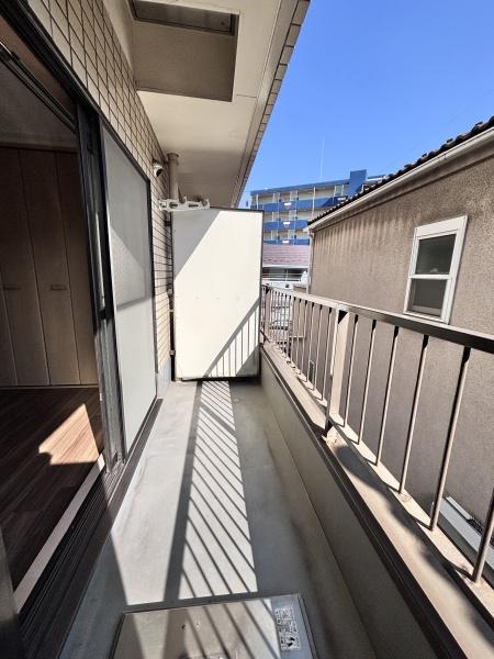 マツダヤビルのバルコニー画像