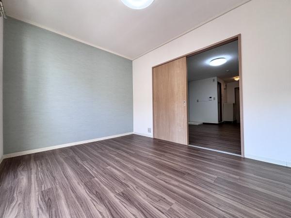 マツダヤビルの洋室画像