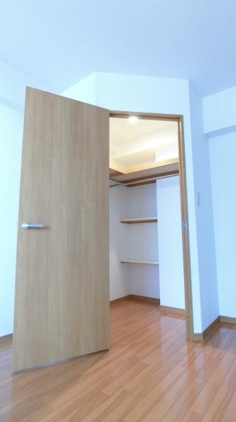 プルミエール多摩川の収納画像