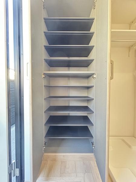 ネロ弘明寺の収納画像