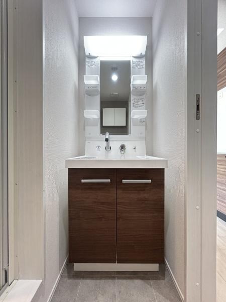 ネロ弘明寺の洗面台・洗面所画像