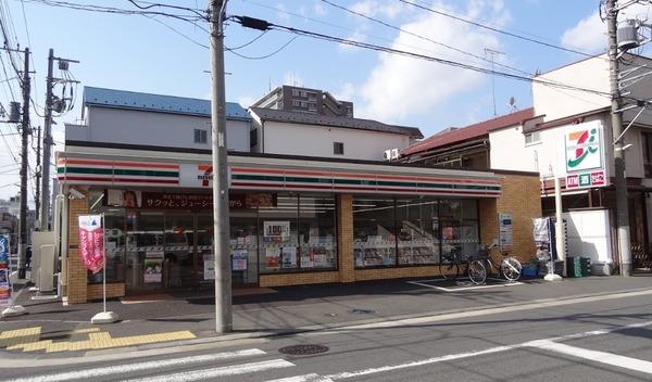 貝塚フラットのコンビニ画像