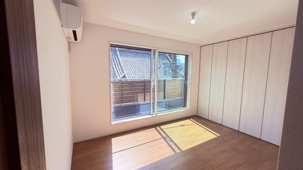 旭町一丁目戸建の洋室画像