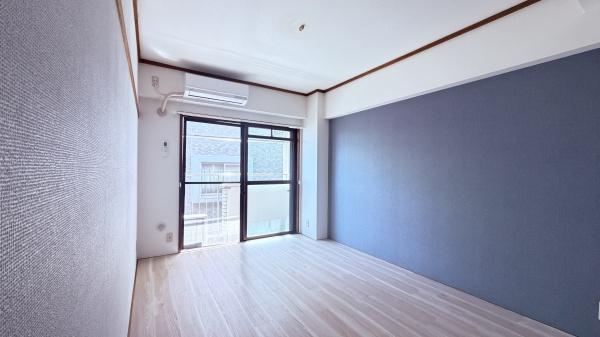 イズミハイツの洋室画像