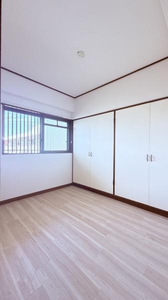 イズミハイツの洋室画像