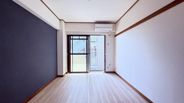 イズミハイツの洋室画像