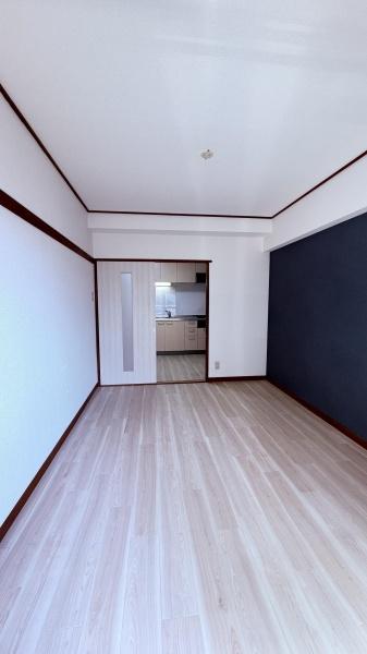 イズミハイツの洋室画像