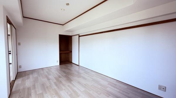 ナリタハイツの洋室画像