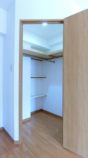 プルミエール多摩川の収納画像