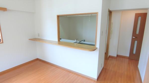 プルミエール多摩川のリビング画像