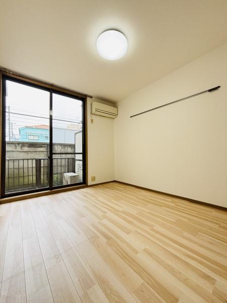 ロイヤルパークの洋室画像