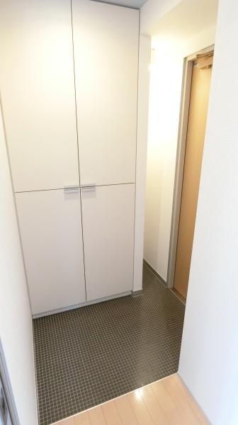 NEO-FLATの玄関画像