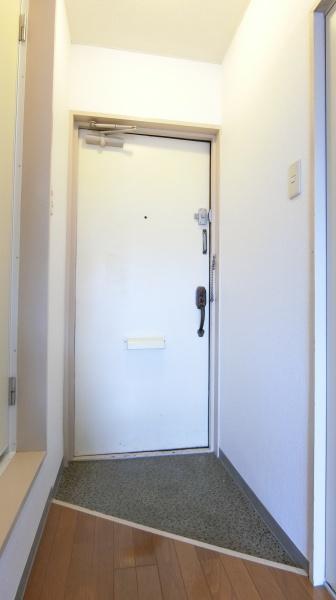 シャンボール互恵ビルの玄関画像