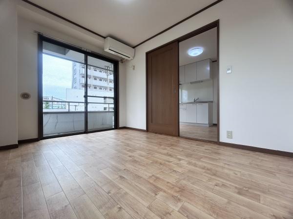 利川ハイムの洋室画像