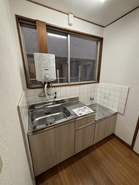 林ビルのキッチン画像