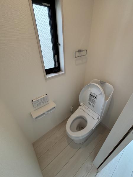 中瀬2丁目戸建のトイレ画像