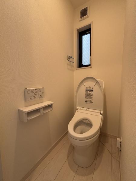 中瀬2丁目戸建のトイレ画像