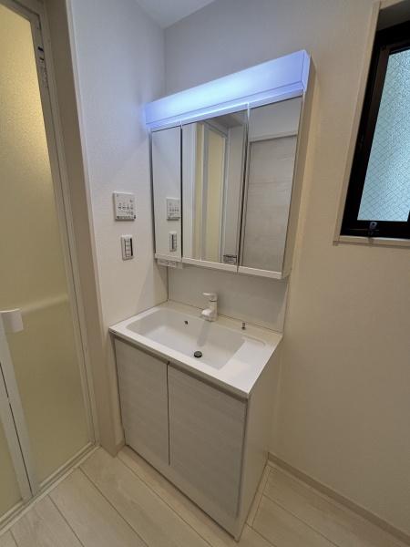 中瀬2丁目戸建の洗面台・洗面所画像