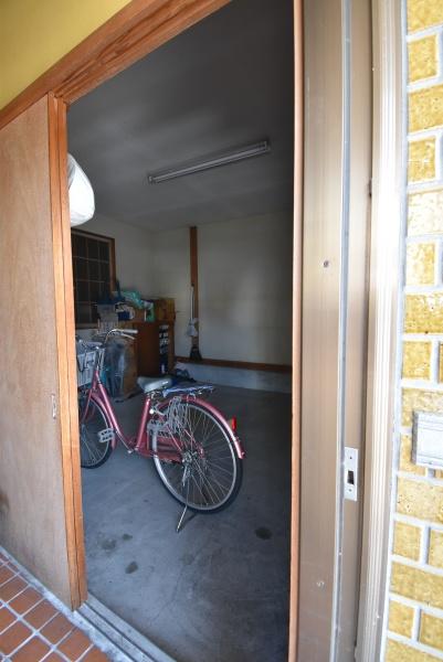 静岡市葵区本通西町　中古住宅　土地　3,200万の玄関画像