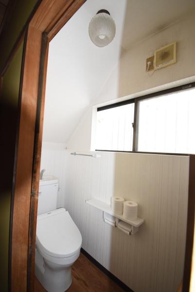 静岡市葵区本通西町　中古住宅　土地　3,200万のトイレ画像