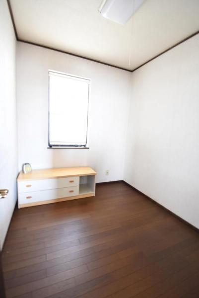 浜松市中央区高丘北3丁目　中古住宅の洋室画像