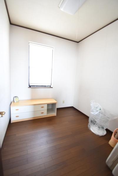 浜松市中央区高丘北3丁目　中古住宅　７ＬＤＫの洋室画像