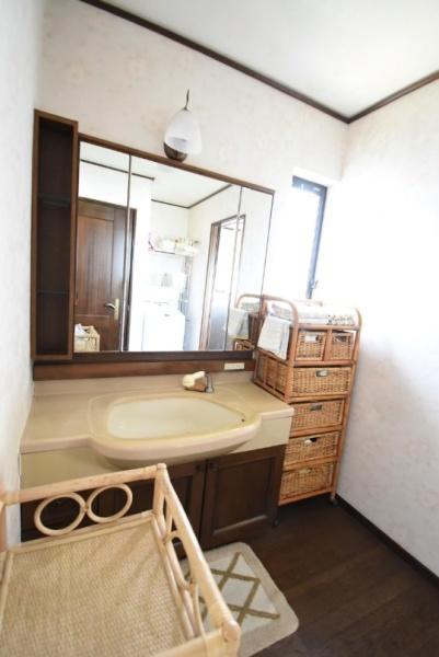 浜松市中央区高丘北3丁目　中古住宅の洗面台・洗面所画像